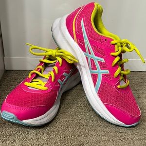 Asics Grade School Jolt 3 Sneaker SZ 4